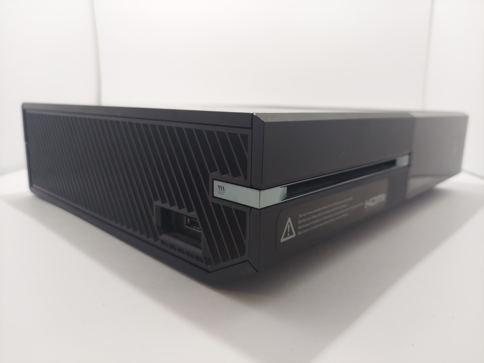 Xbox One 500GB Console Bundle – Controller With Game, Power & HDMI Cord – Tested