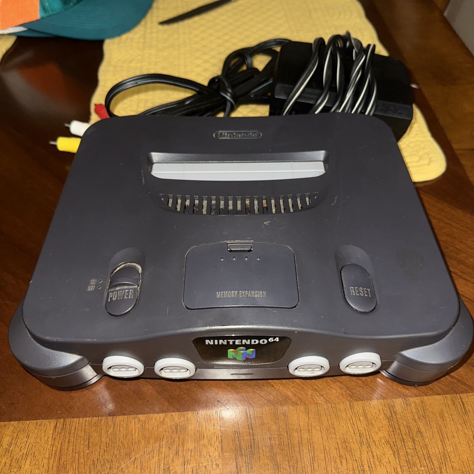 NINTENDO 64 GRAY CONSOLE NUS-001 CONSOLE ~ with all cords! No jump pak! Tested!