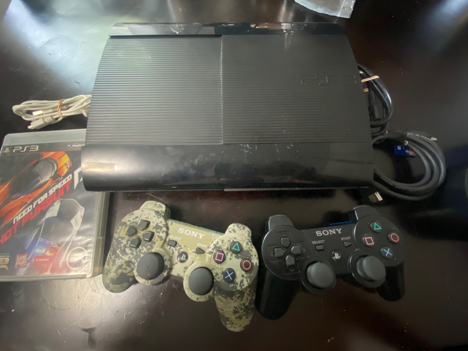 Sony PlayStation 3 Super Slim 250GBConsole Bundle – 2 Controller + Game – Tested