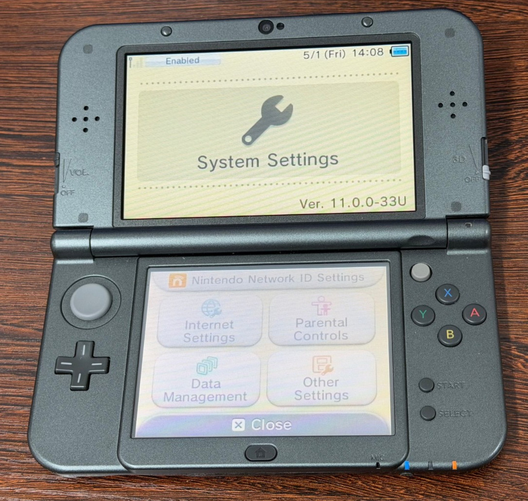 Nintendo New 3DS XL 4GB Handheld System Black – Excellent Used Condition