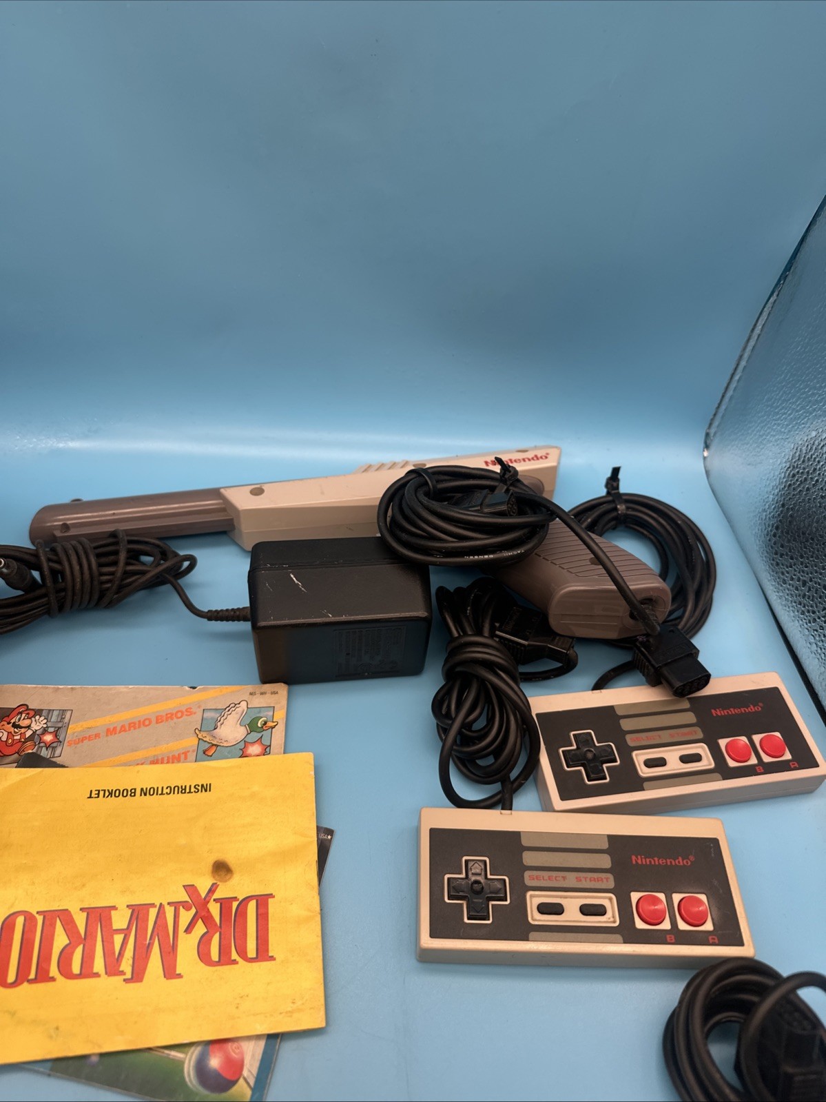 Nintendo NES Top Loader Console NES-101, OG Dog Bone Controller Mario 1 2 3 More