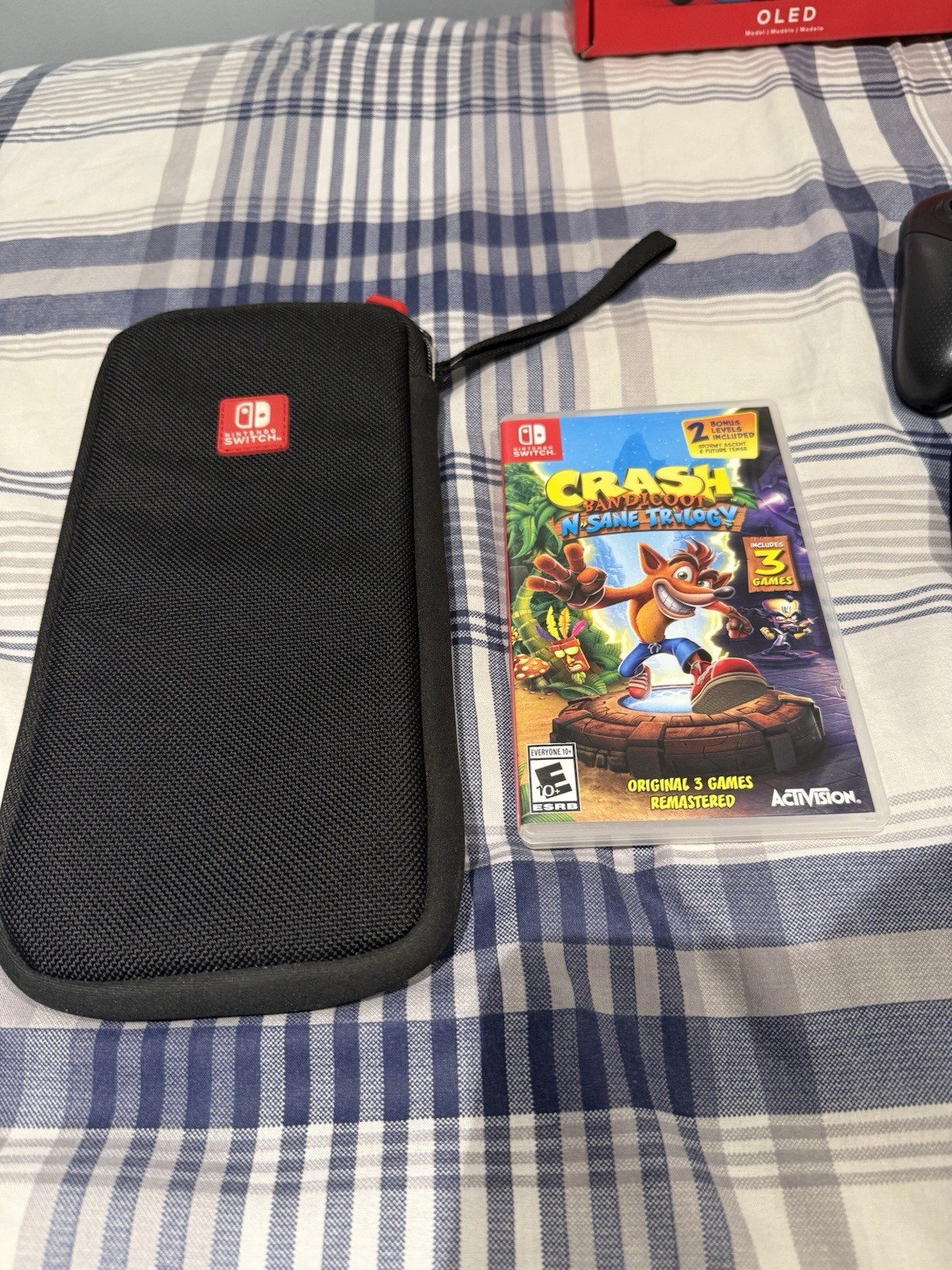 Nintendo Switch OLED Model HEG-001 64GB – Black/Neon Red/Neon With extras!