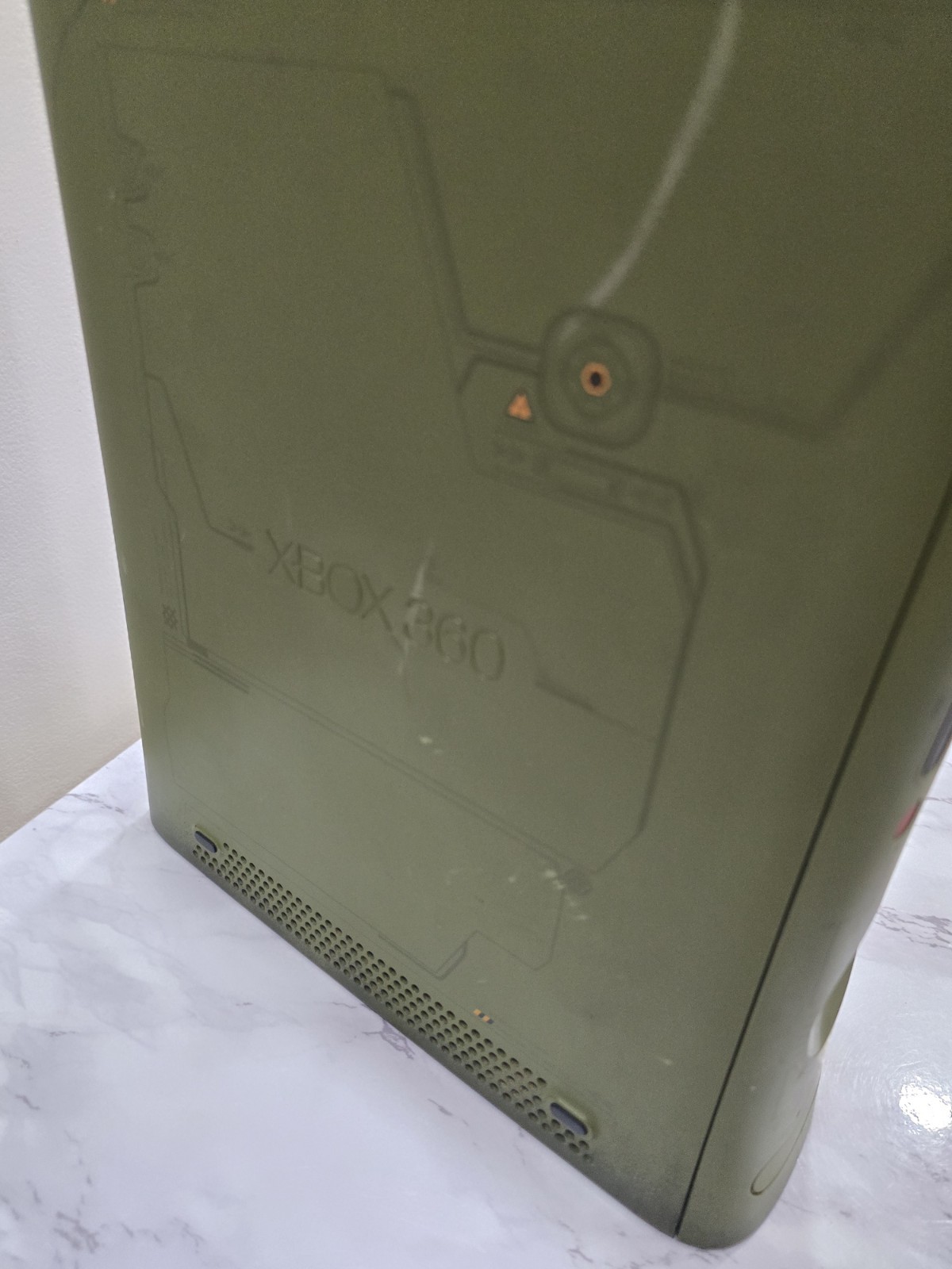 Xbox 360 – Halo 3 Edition Console only for parts, READ
