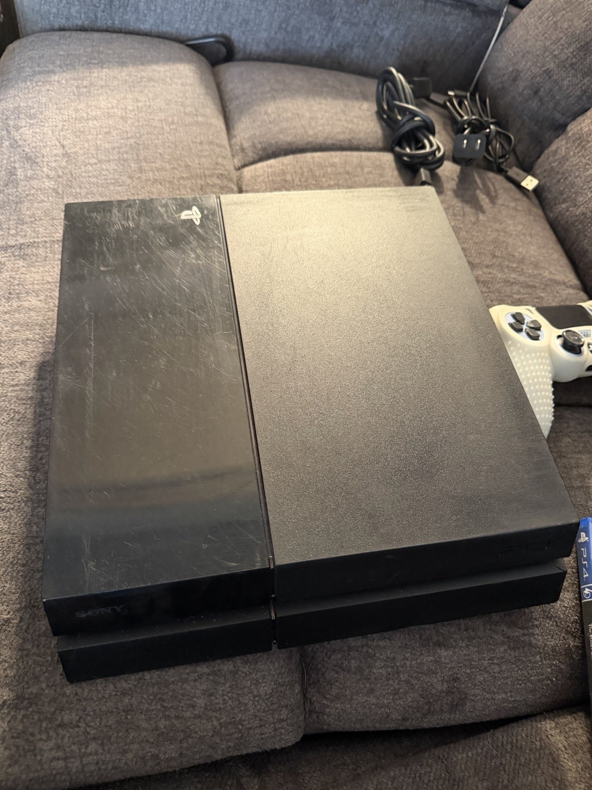 Sony PlayStation 4 500GB Jet Black Console With Games