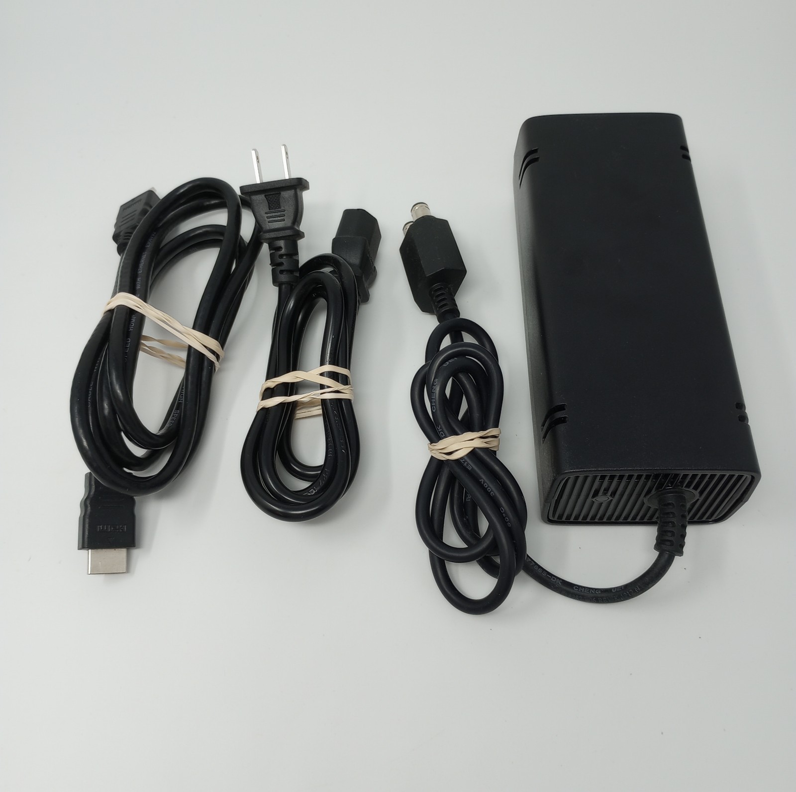 Xbox 360 S (1439) Console, Controller, Cables, & More Periodic Red Ring Issue