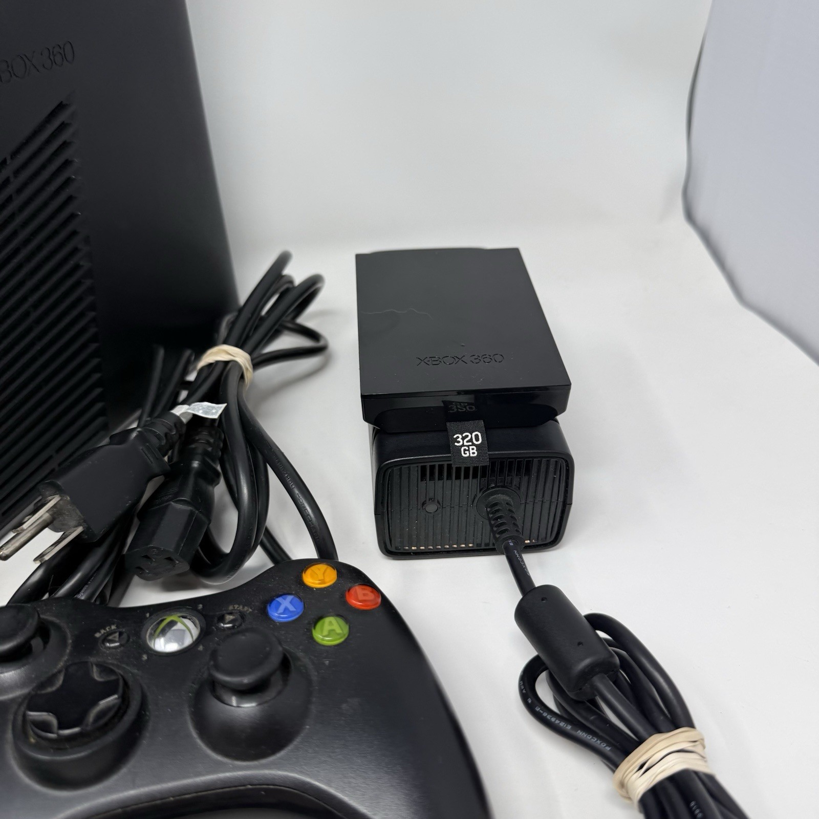 Xbox 360 S 320GB Console Bundle 15+ Games 2 OEM Controllers Tested Working