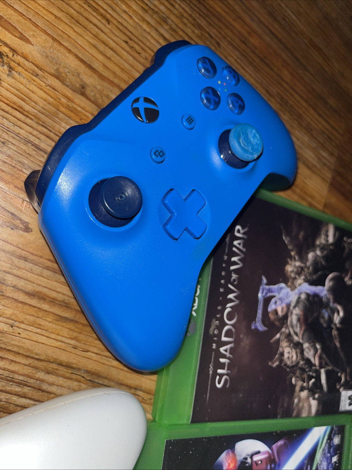 Xbox One Halo 5 Edition Console 1TB Bundle – Games Controllers