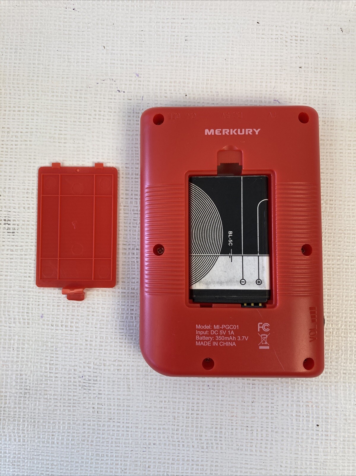 Arcade Portable Handheld Game Console Style 200 Games Merkury Innovations Red