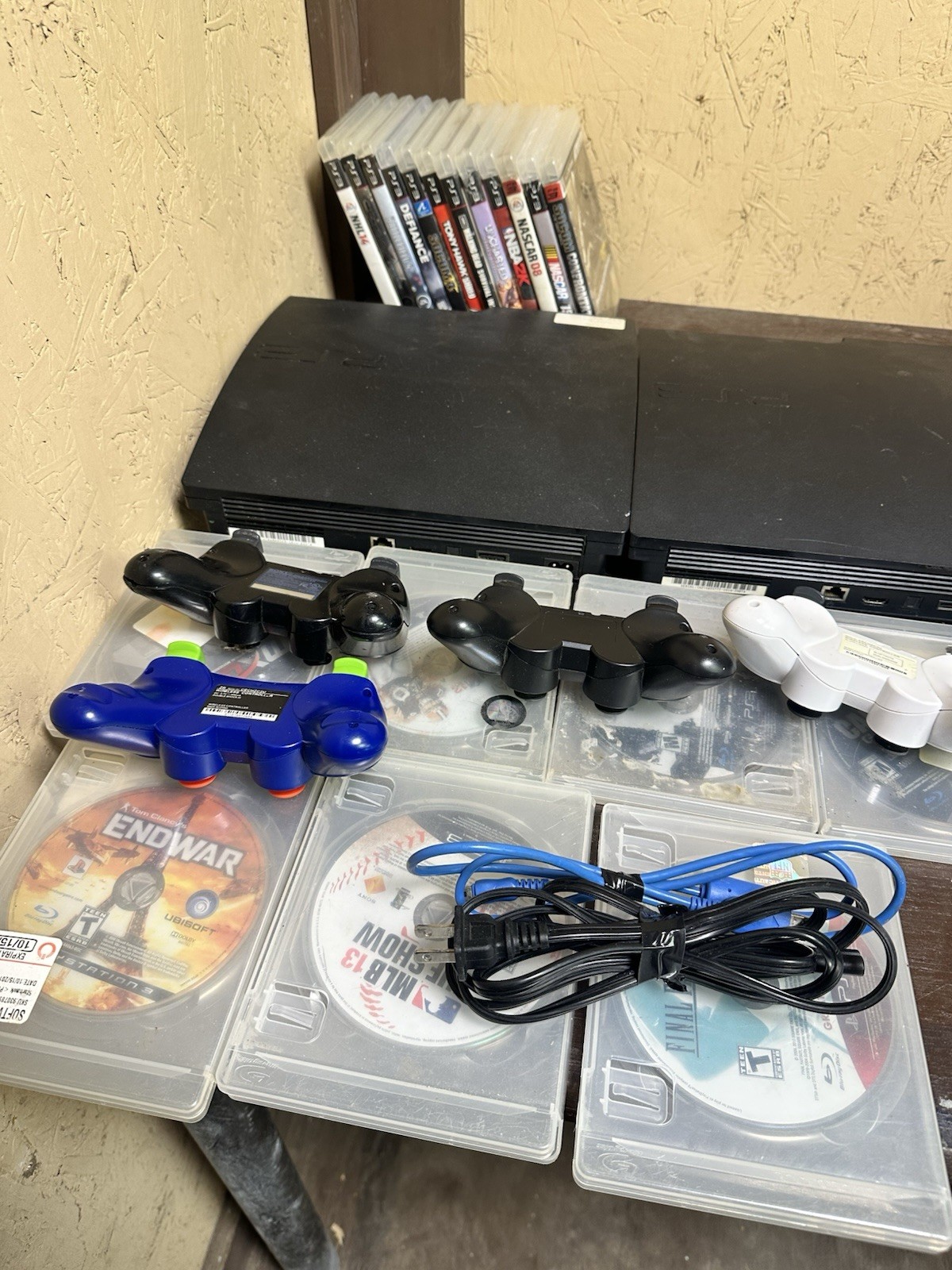 Sony PlayStation 3 PS3 Console Bundle Controllers Games For Parts Powers On