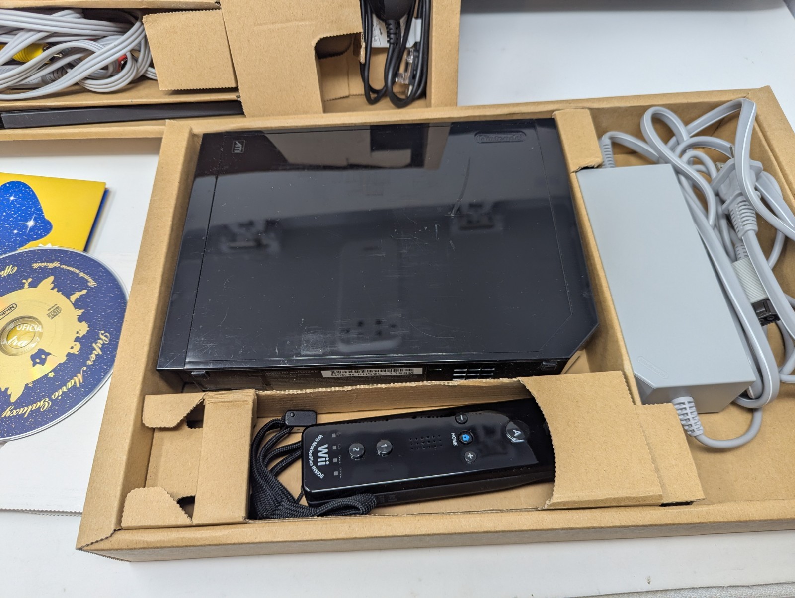 Nintendo Wii Video Game Console Black RVL-101 Super Mario Bros Wii Accessories 2