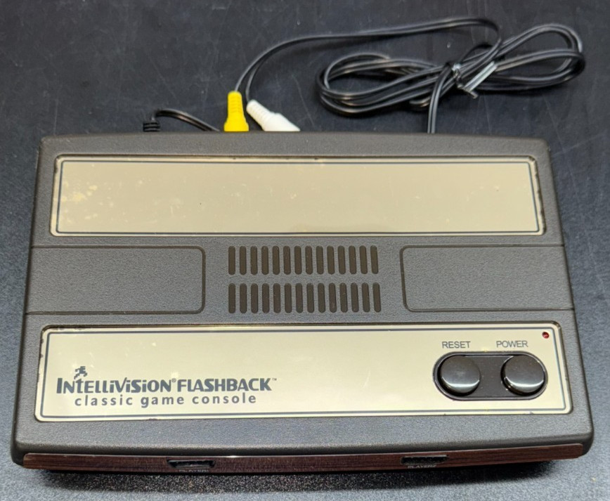 Intellivision Flashback Classic Game Console w 60 Built-In Games IN460