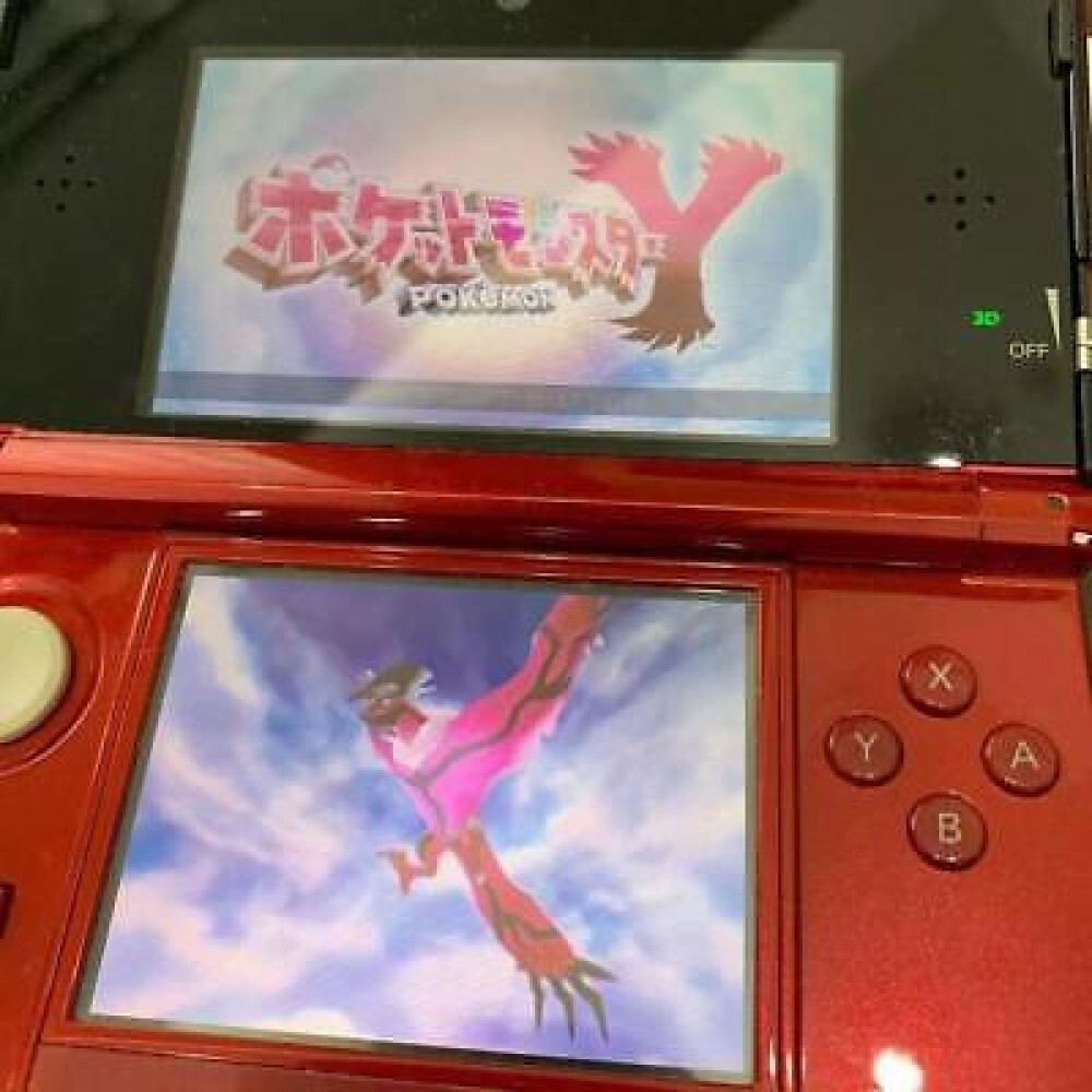 Nintendo 3DS Red Console & Pokemon X Y Sun Moon Omega Ruby Alpha Sapphire w/case