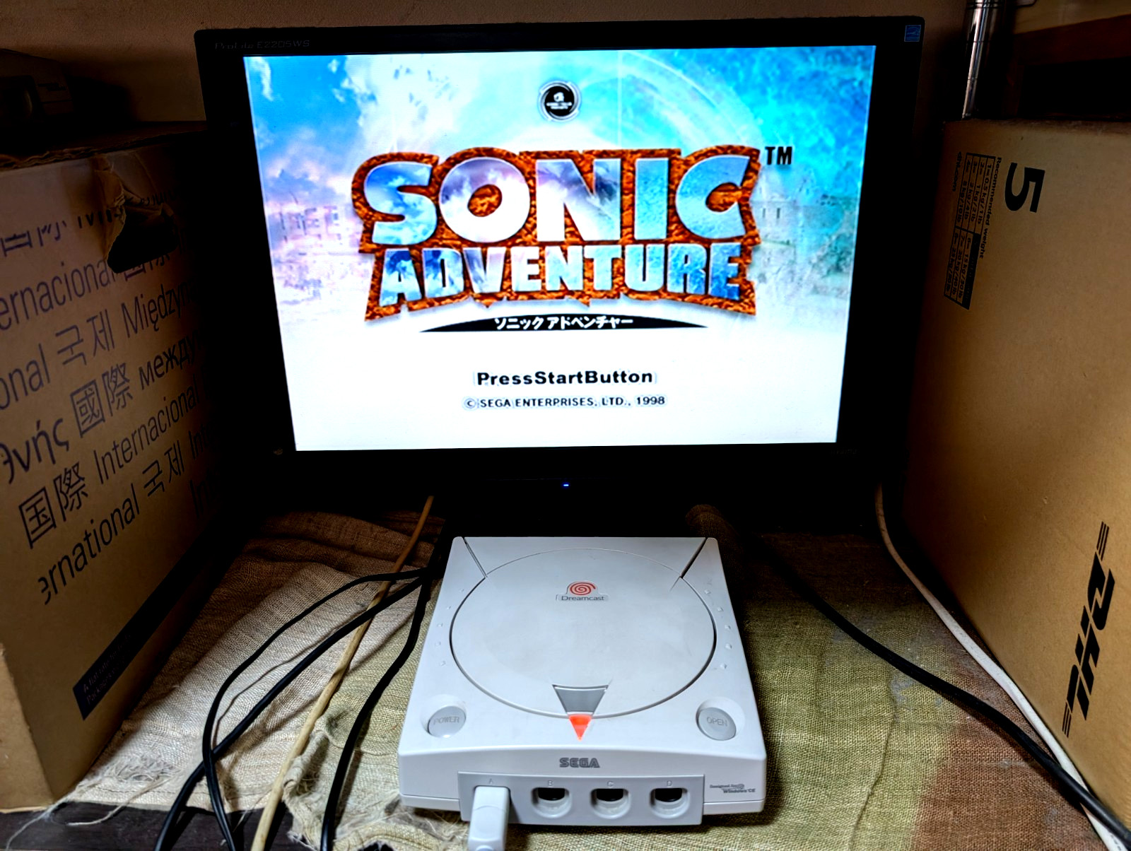 SEGA Dreamcast Console Puru Puru Pack Sonic Adventure Japan Box Manual