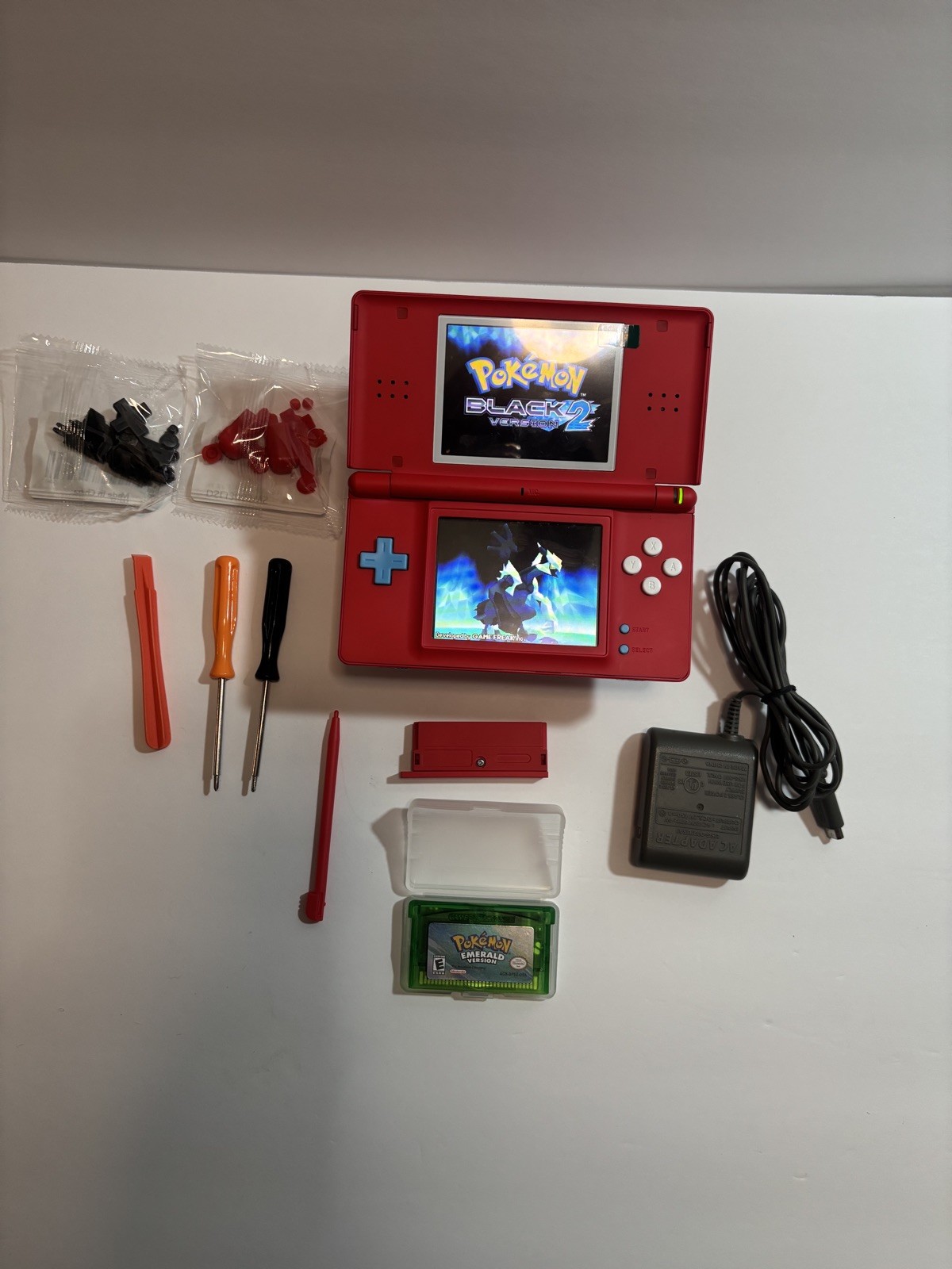 Nintendo DS Lite Pokedex With Charger and emerald
