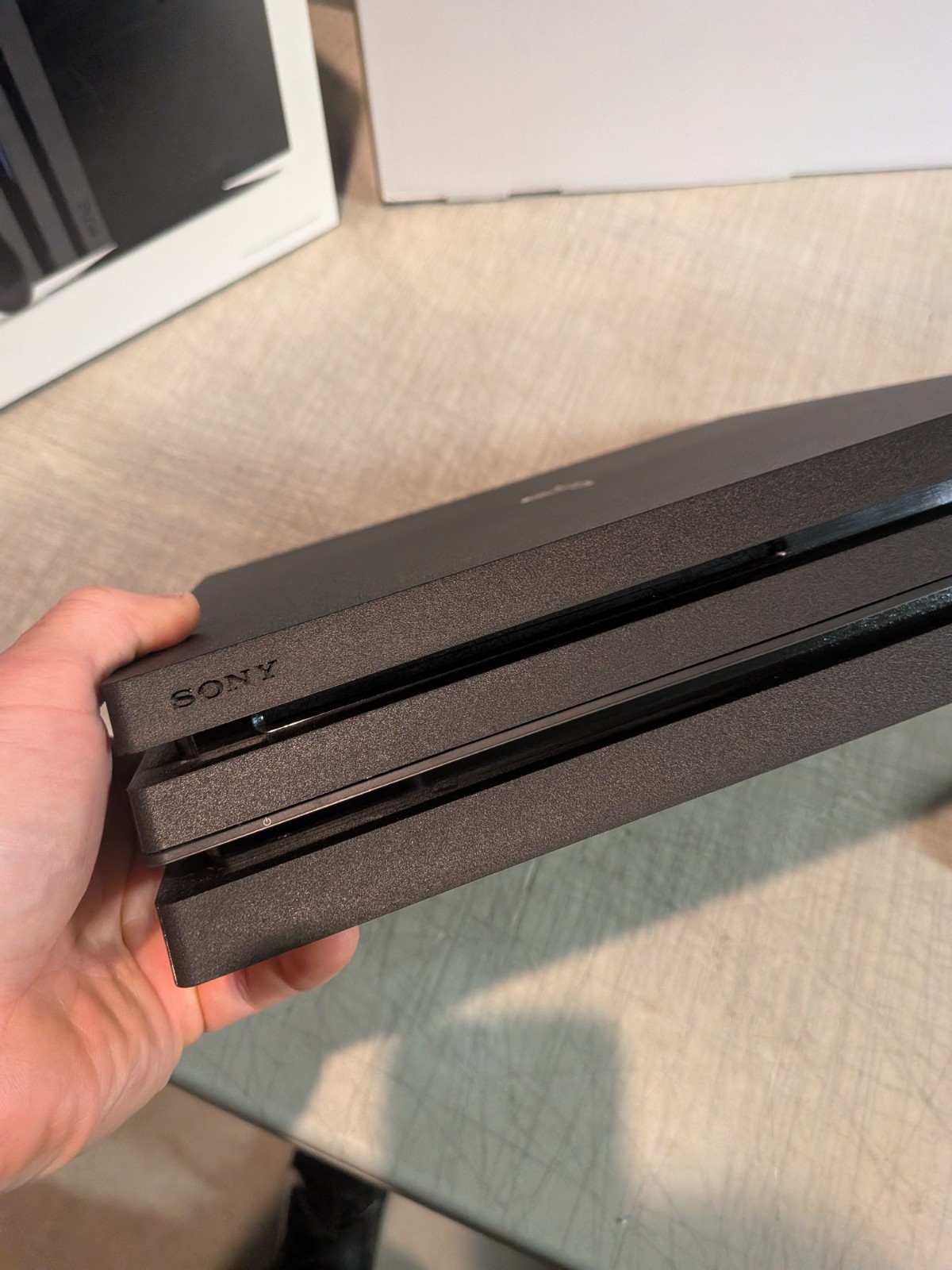 PlayStation 4 Pro 1TB PS4 Console System Bundle Controller 1 YEAR WARRANTY!