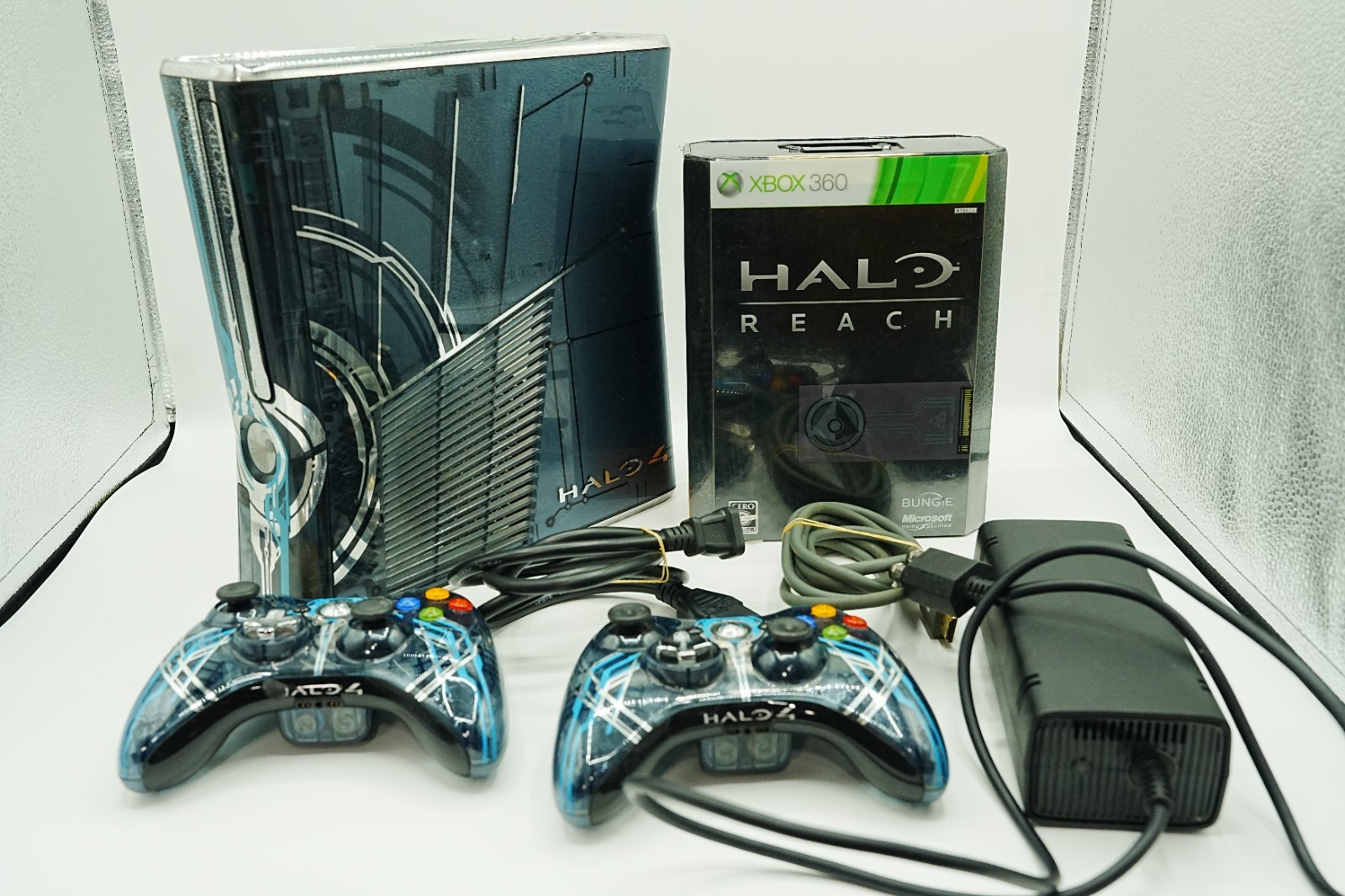 Xbox 360 Halo 4 Limited Edition Console 320GB 2 Controllers Tested JP