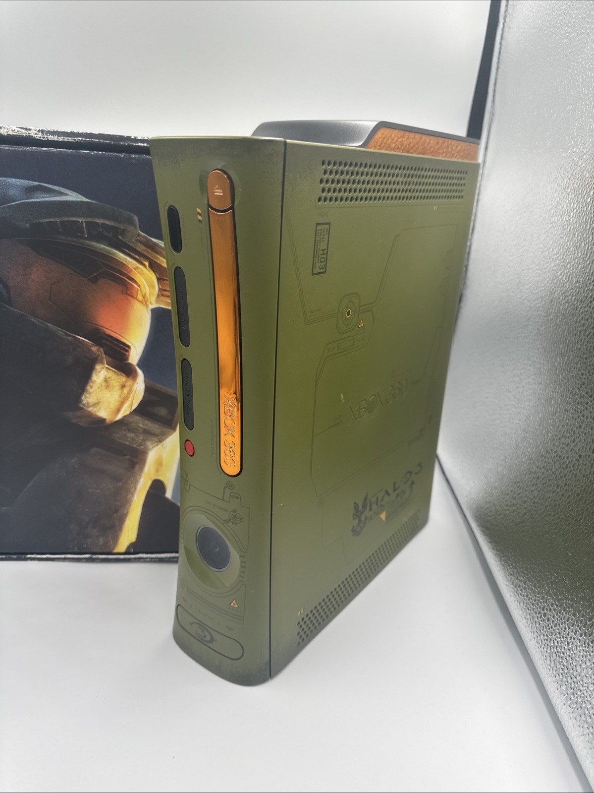 Halo 3 special edition xbox 360 console- Green Edition (read Description As Is )