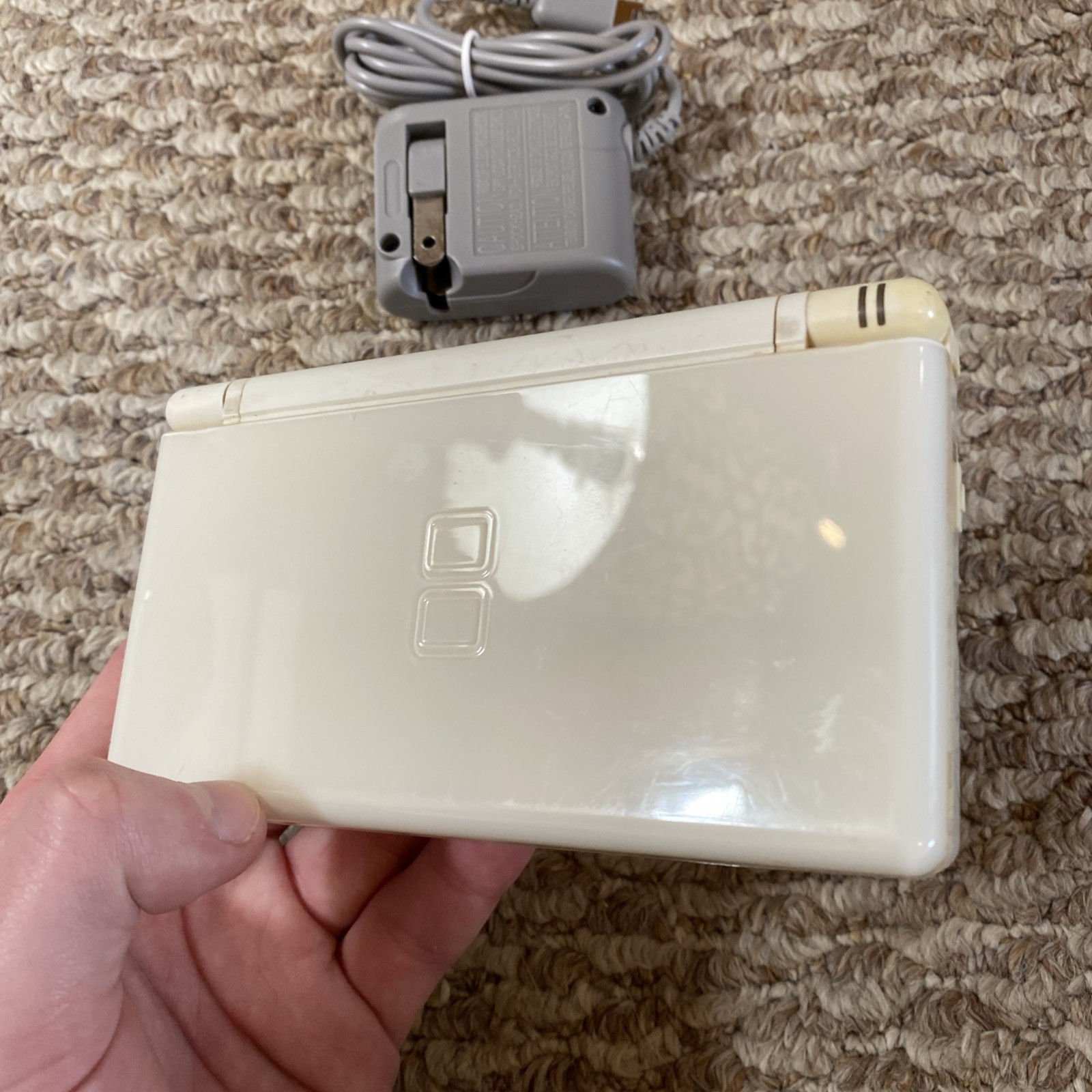 Nintendo DS Lite (USG-001) Handheld – White Charger