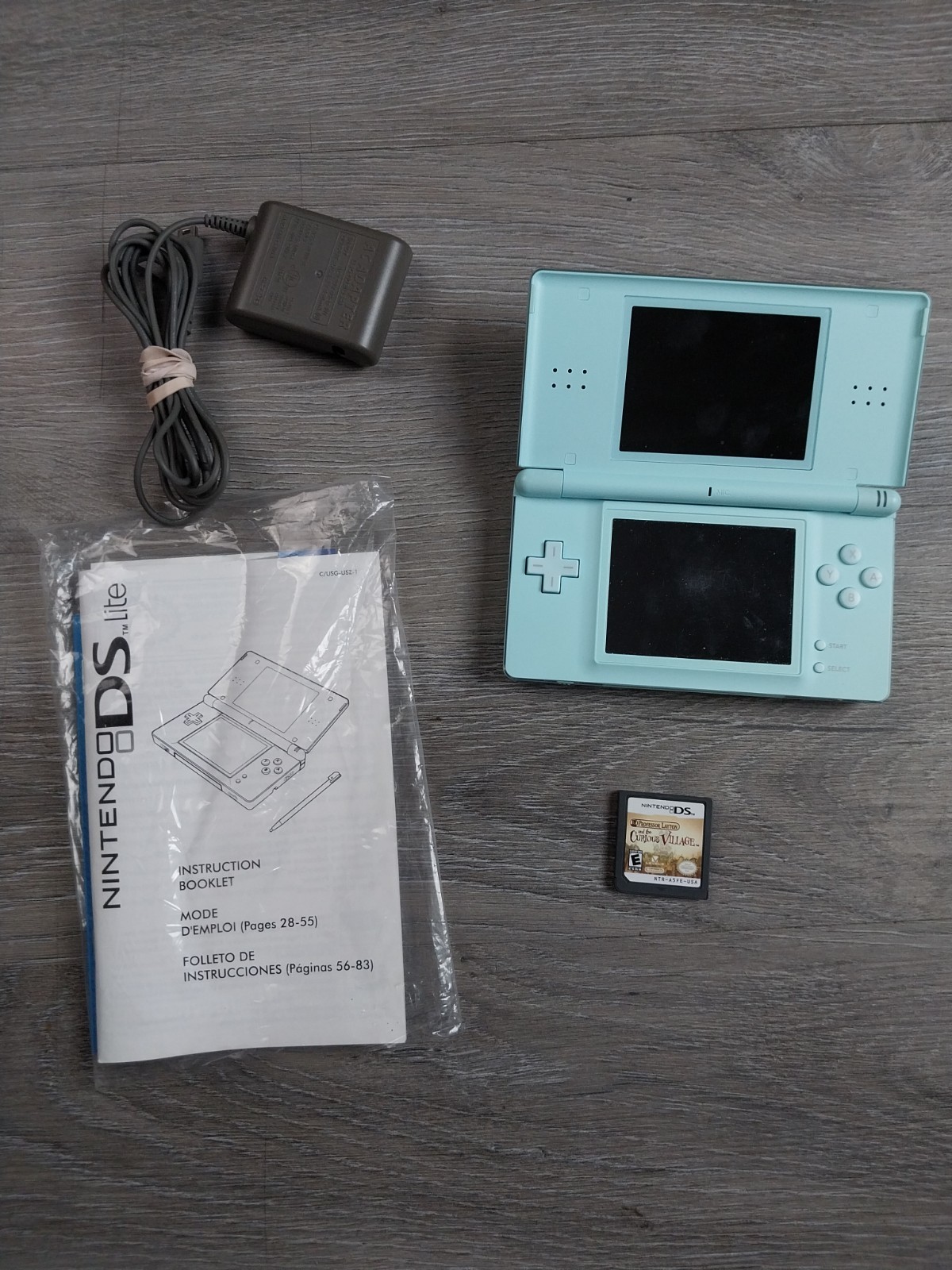 Nintendo DS Lite Handheld Console – Tested & Works with Game & Charger Teal