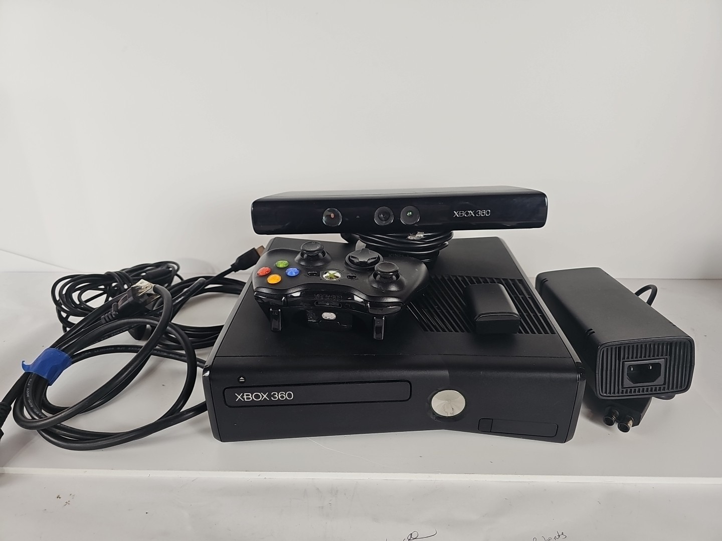 Microsoft Xbox 360 12GB Black Console With Box Controller 9 Tested