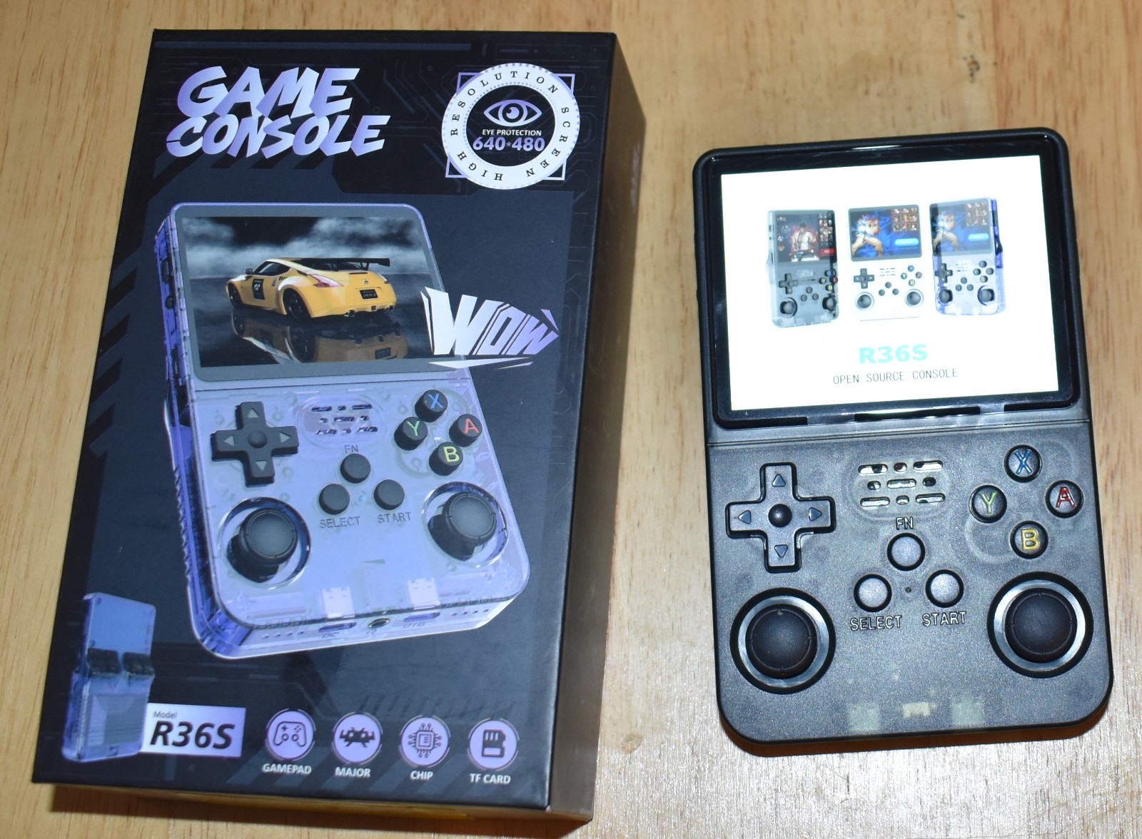 R36S Retro Handheld Video Game Console 64GB 3.5″ IPS Screen NEW