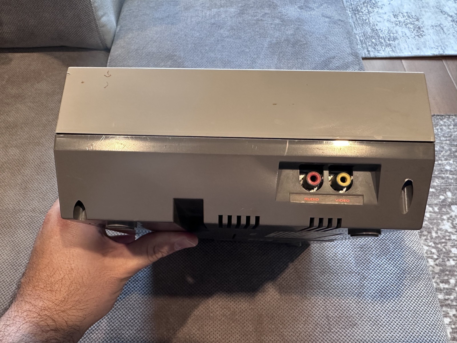 Nintendo Entertainment System NES Console – Gray (NES-001) Unknown/Parts