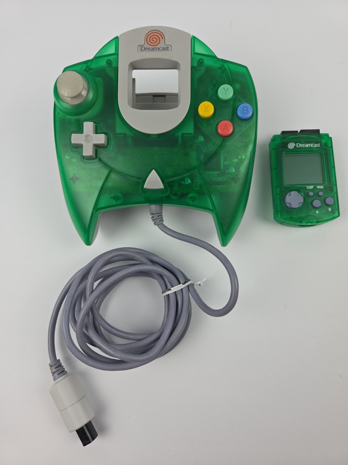 Sega Dreamcast Console HKT-3020 BUNDLE (Includes Controller & Cables + 4 Games)