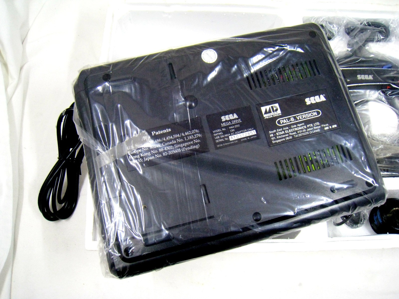 Brand New Vintage Sega Mega Drive 16-BIT Console PAL HAA-2510 with Original Box