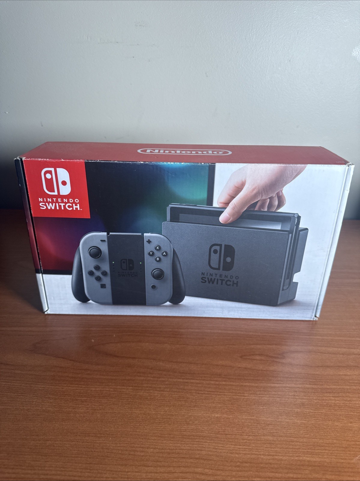 Nintendo Switch HAC-001 32GB Console with Gray Joy‑Con W Box Complete.