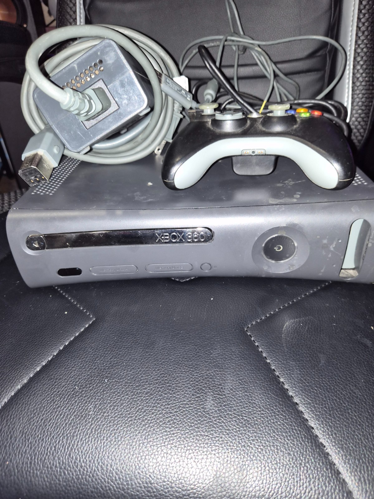 Microsoft Xbox 360 120 HHD – Console/HMDI Cable/Power Brick/1 Controller TESTED