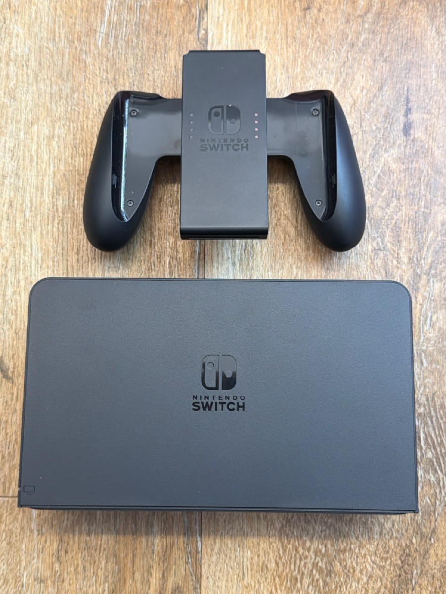 NINTENDO SWITCH HANDHELD – OLED – HEG-001 (SBL012484)