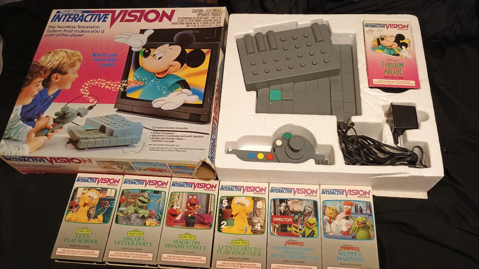 View Master Interactive Vision With Box & All 7 VHS Tapes 1988