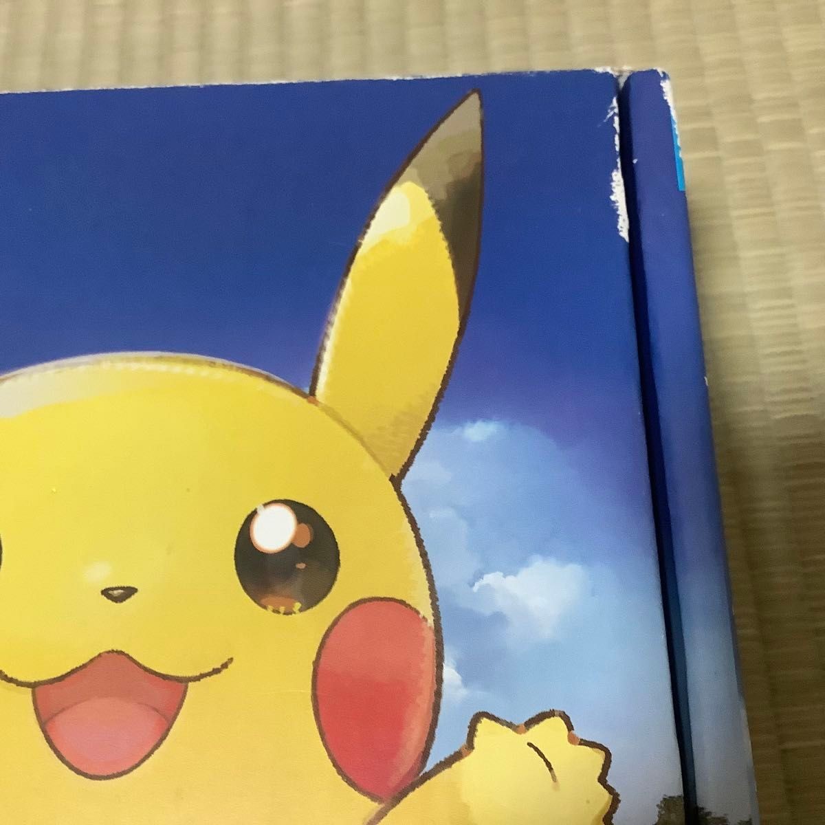 Nintendo Switch Pokémon Let’s Go! Pikachu Set with Poké Ball Plus Japan Used