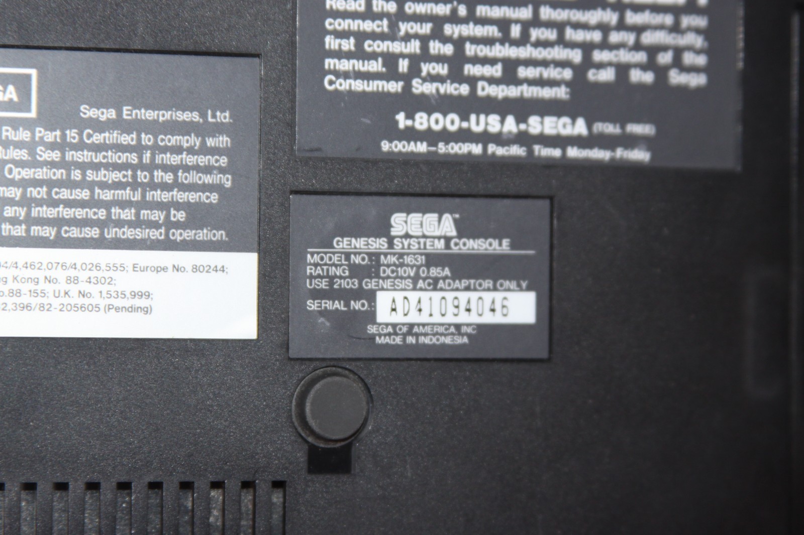 Original Sega Genesis II 2 Gaming Console (MK-1631)