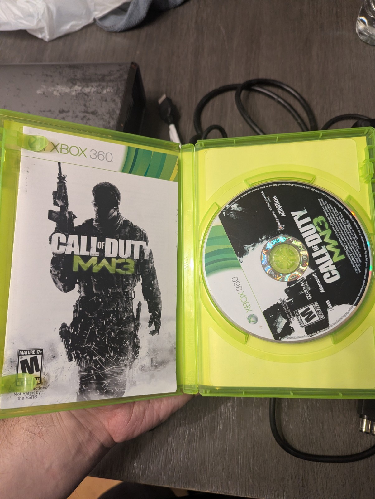 Call Of Duty Modern Warfare 3 MW3 Xbox 360 Console w/ Controllers & Tested 320GB