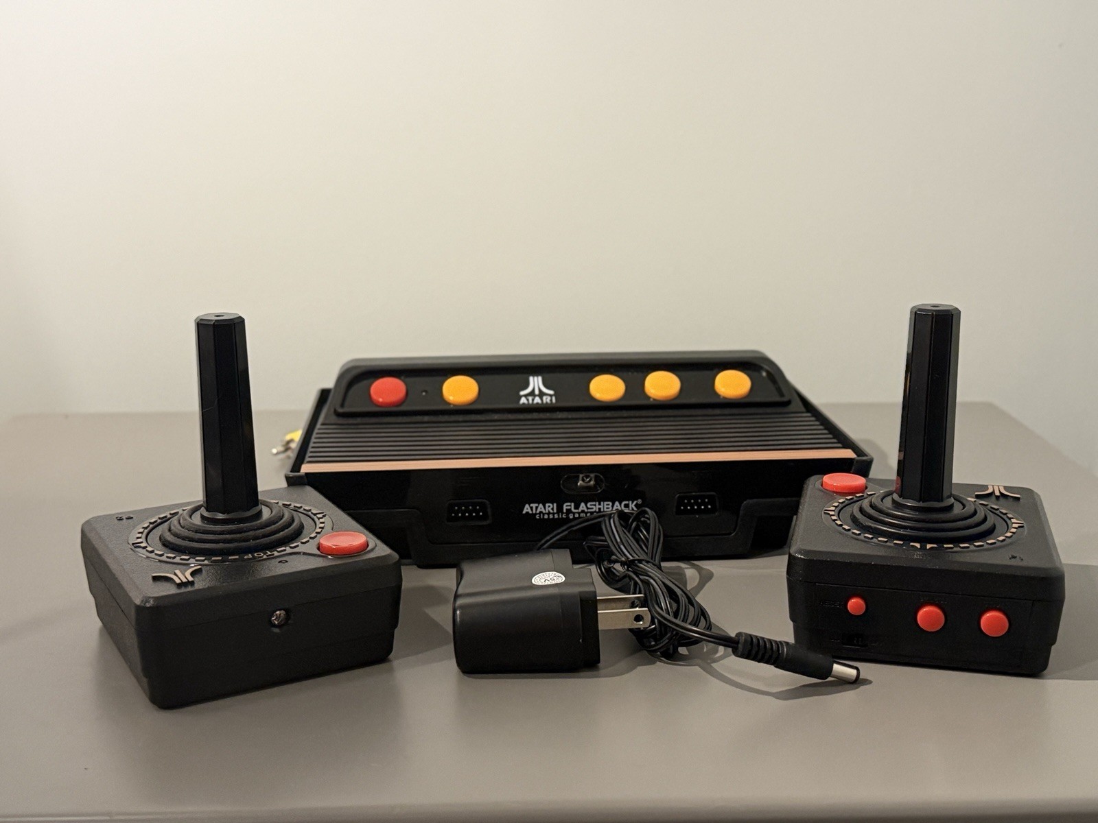 ATARI Flashback 7 Built In 101 Games – Console, Wireless Controllers – Tested
