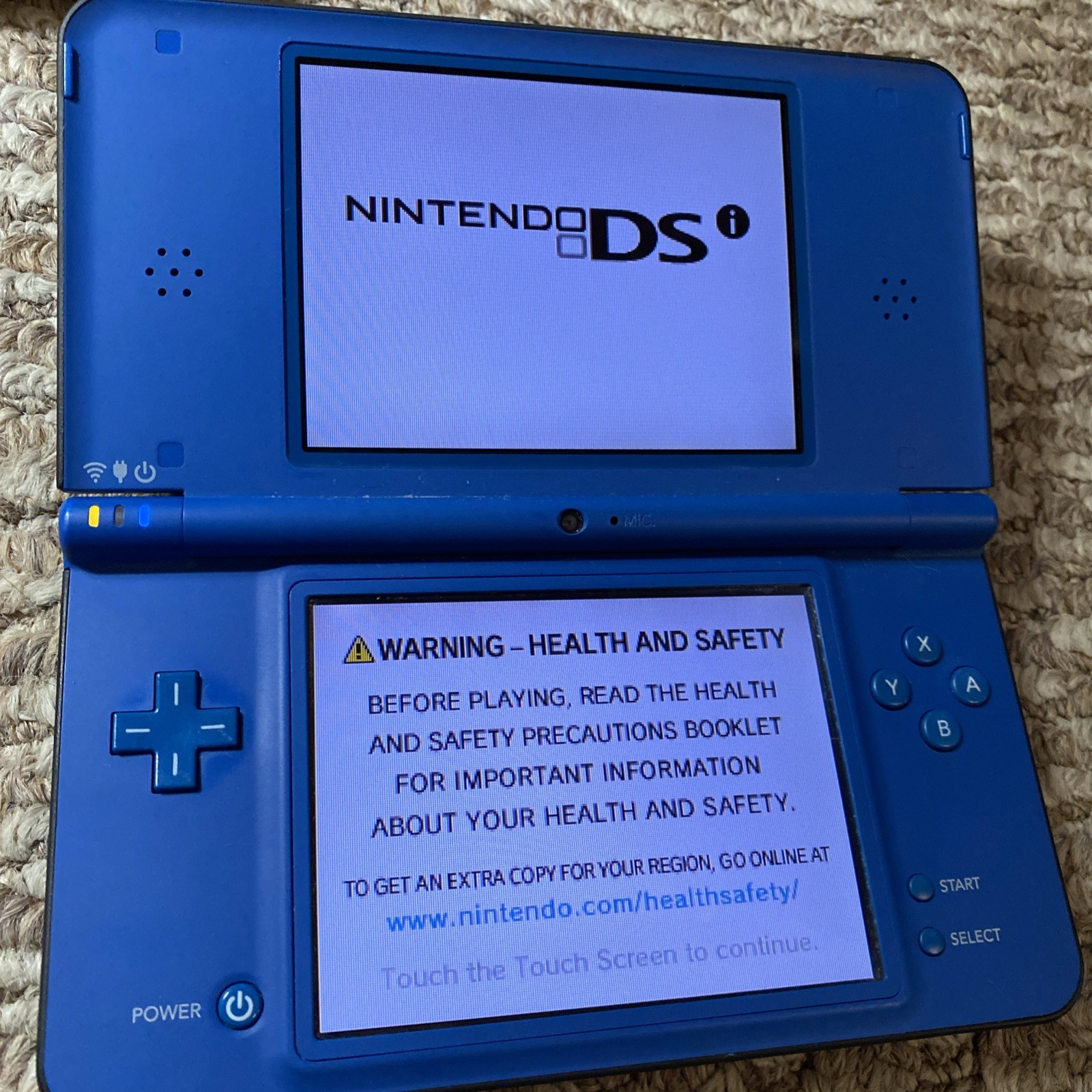 Nintendo DSI XL Blue Handheld Console Wi-Fi Capability w Charger Tested USA