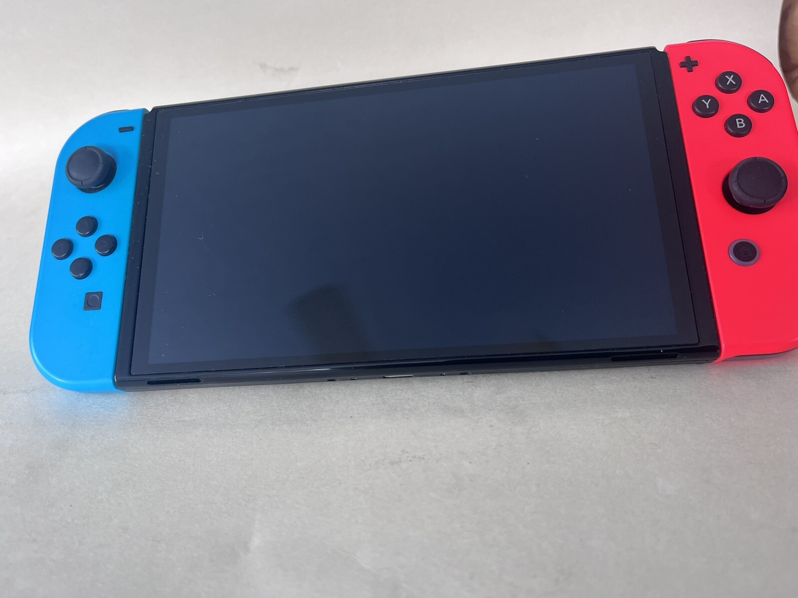 Nintendo Switch – OLED Model with original Joy-Cons-excellent