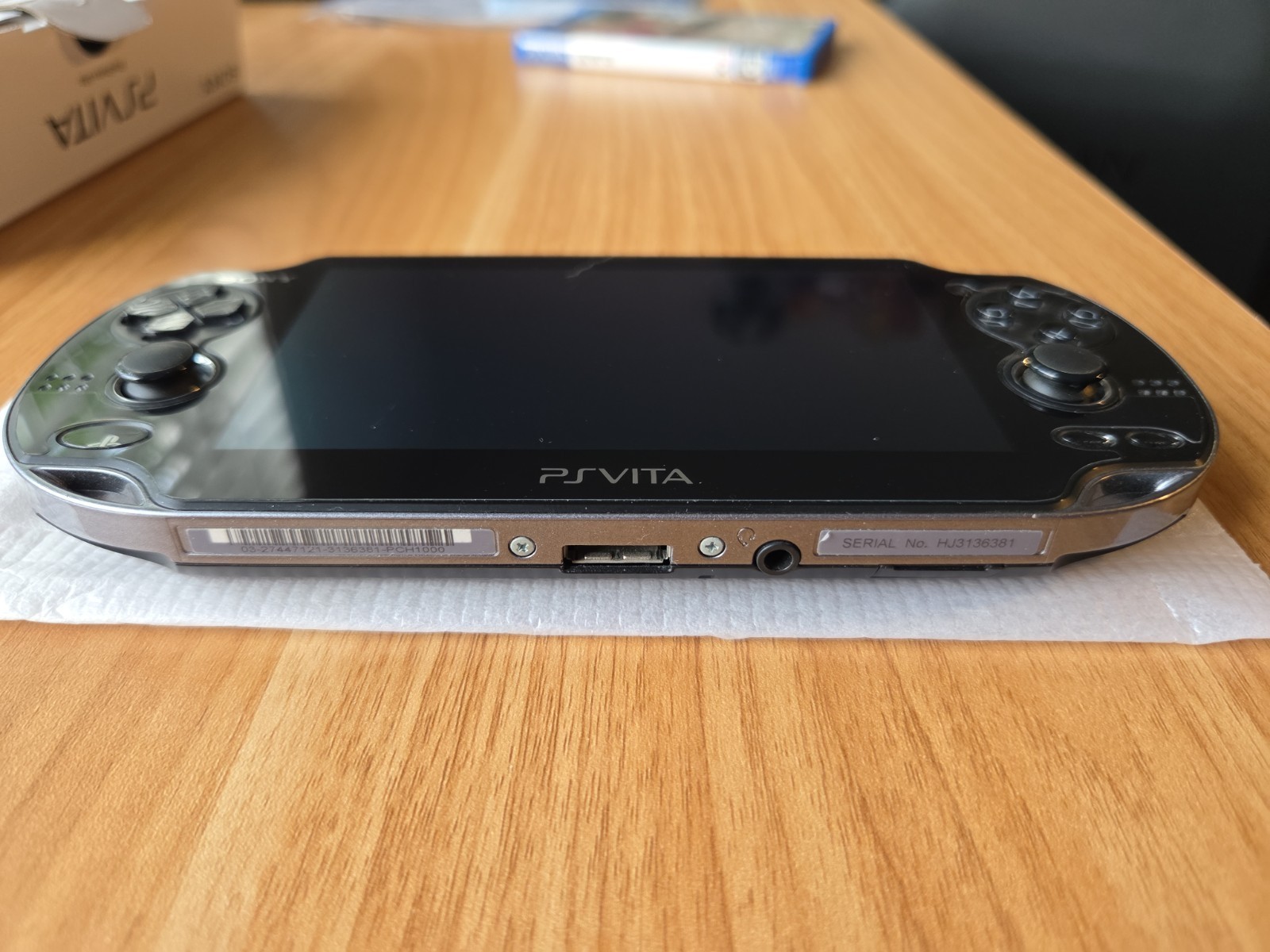 PS Vita Toukiden Onigara Limited Edition PCHJ 10000 Console Charger Box PSV