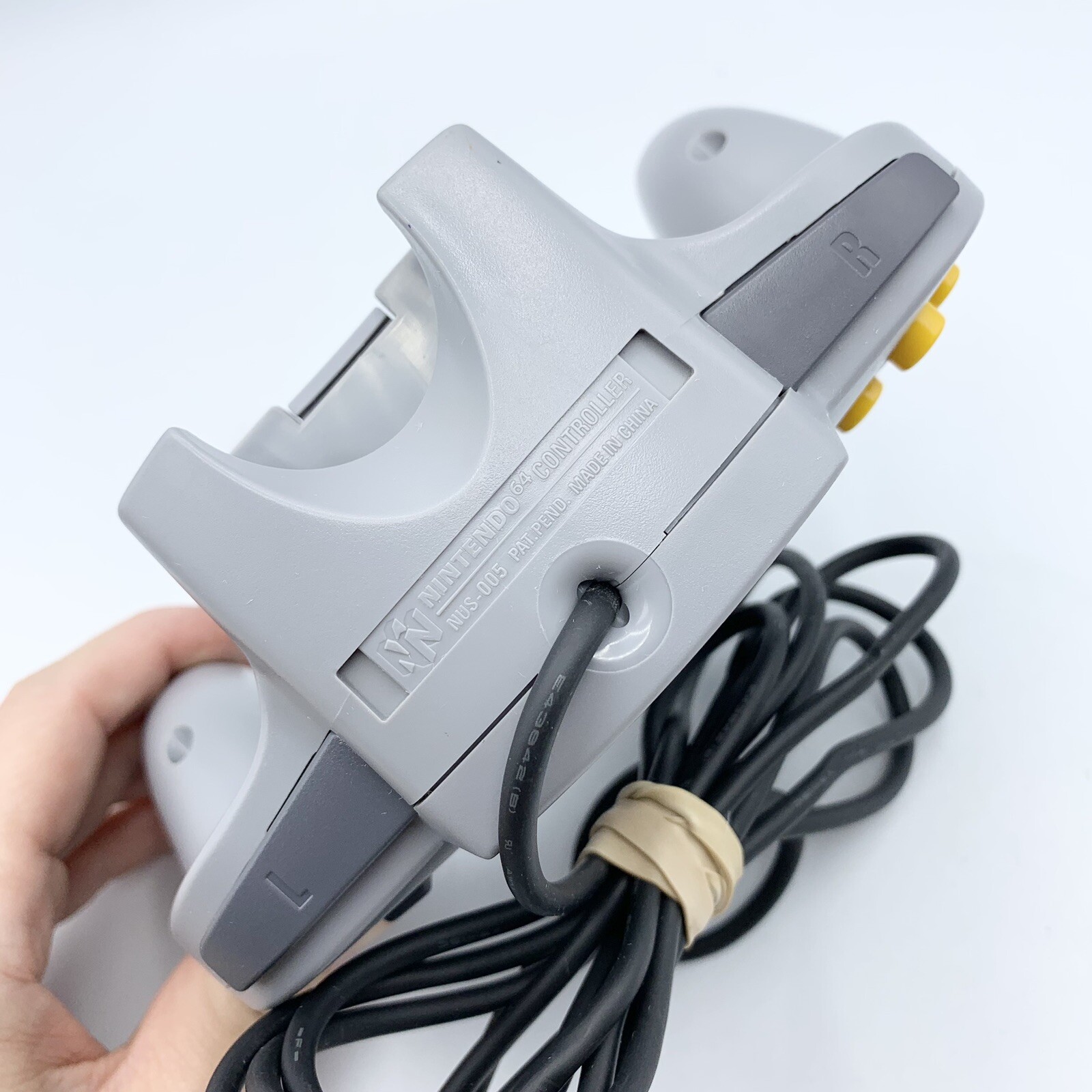 Nintendo N64 Console NUS-001 Bundle w/ 2 Controllers, Cables, Memory Card Tested