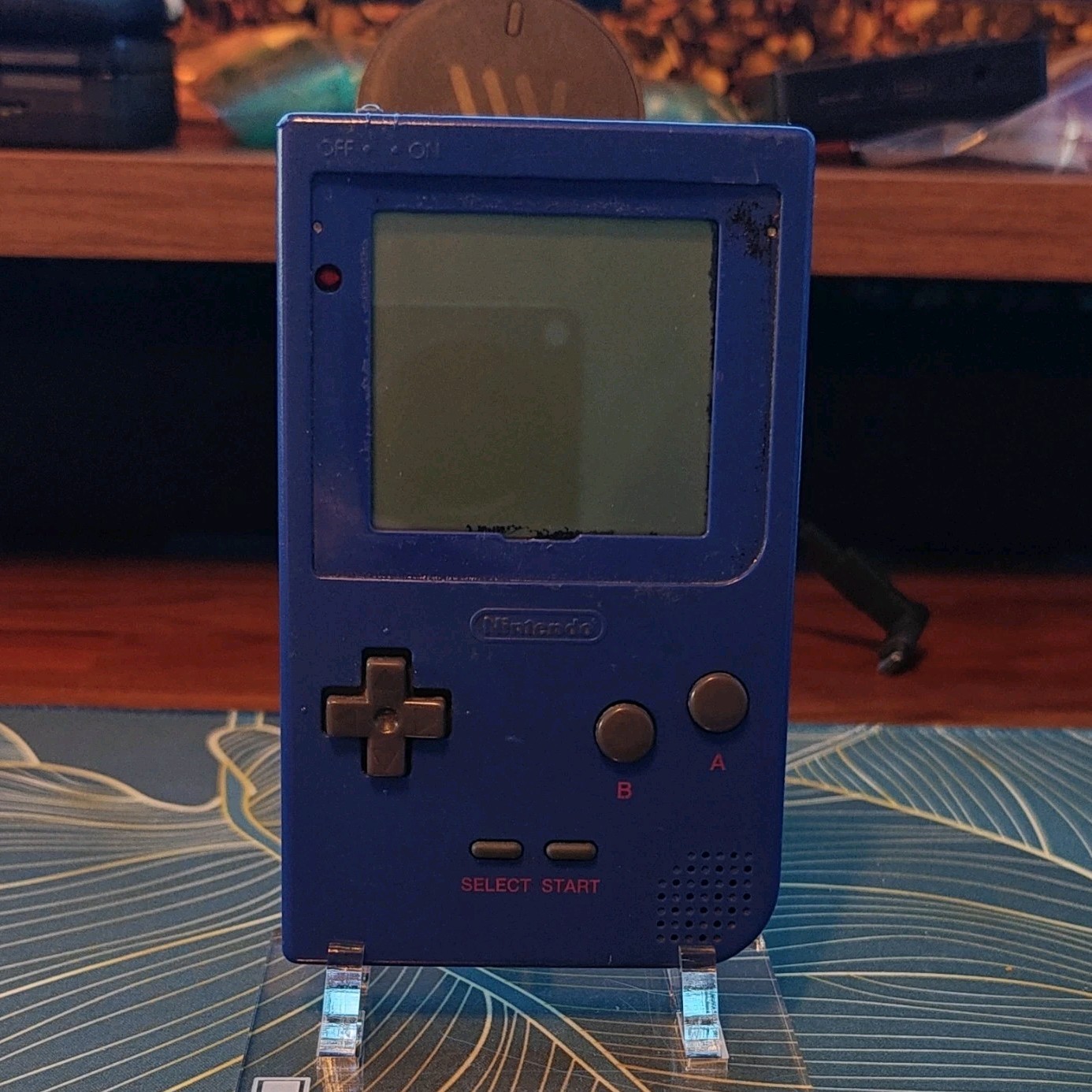 Nintendo Game Boy Pocket MGB-001 Blue Handheld System with acrylic stand 1996