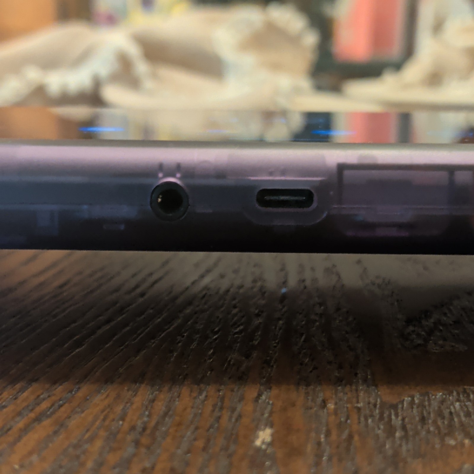 AYN Odin 2 Pro 12gb Ram 256gb Storage | Clear Purple | Used excellent condition