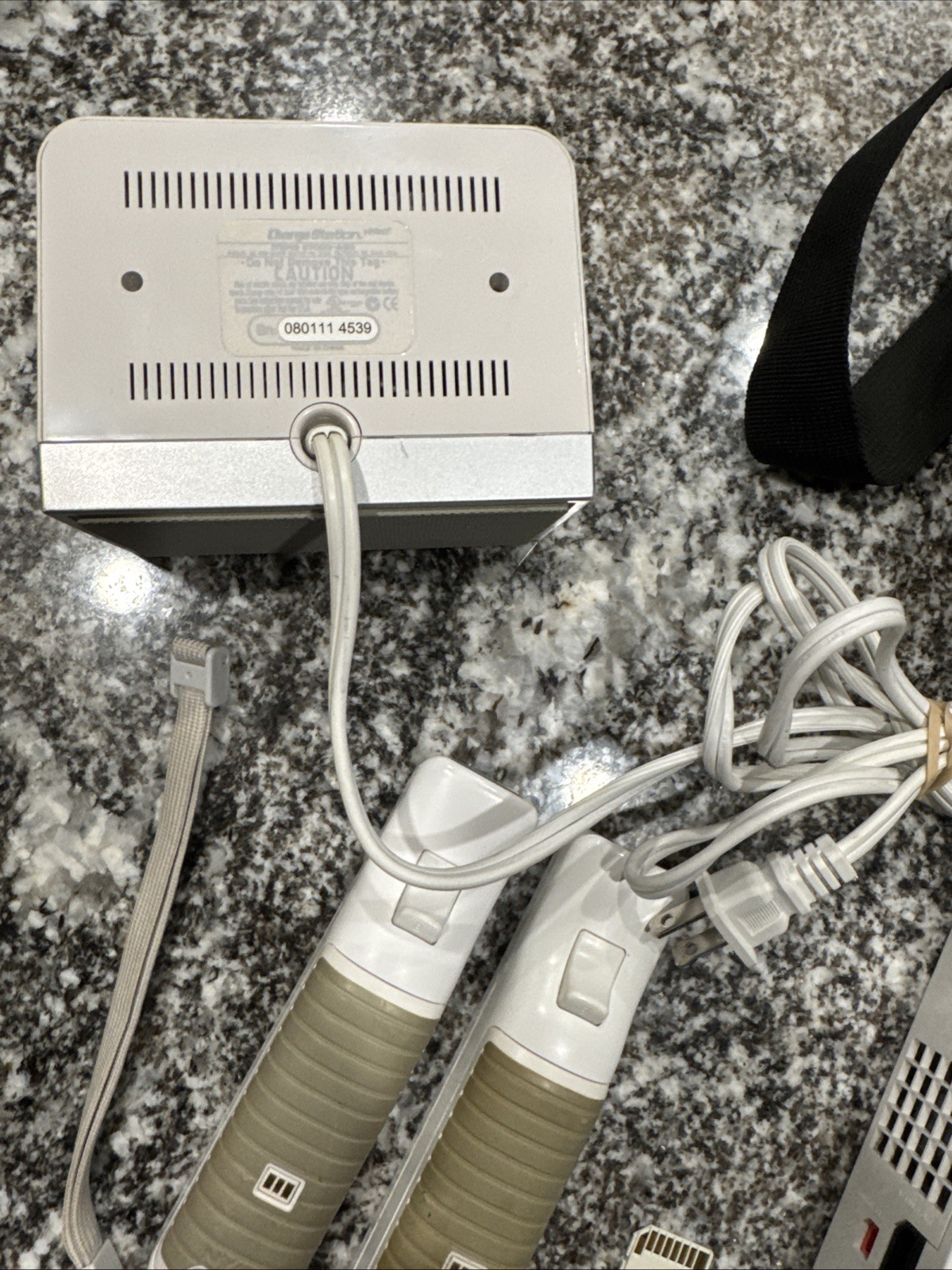 Nintendo Wii Console White RVL-001 Tested Working W/ 2 Remotes, Cables, Case, SD
