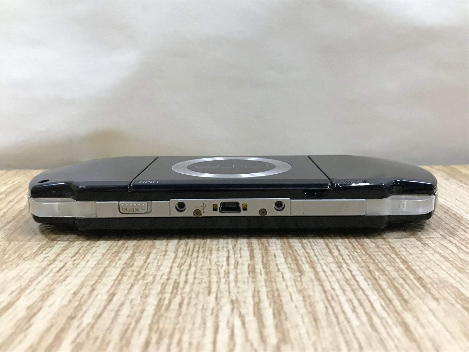 PSP-2000 PIANO BLACK Console Japan – With Defects GE1623