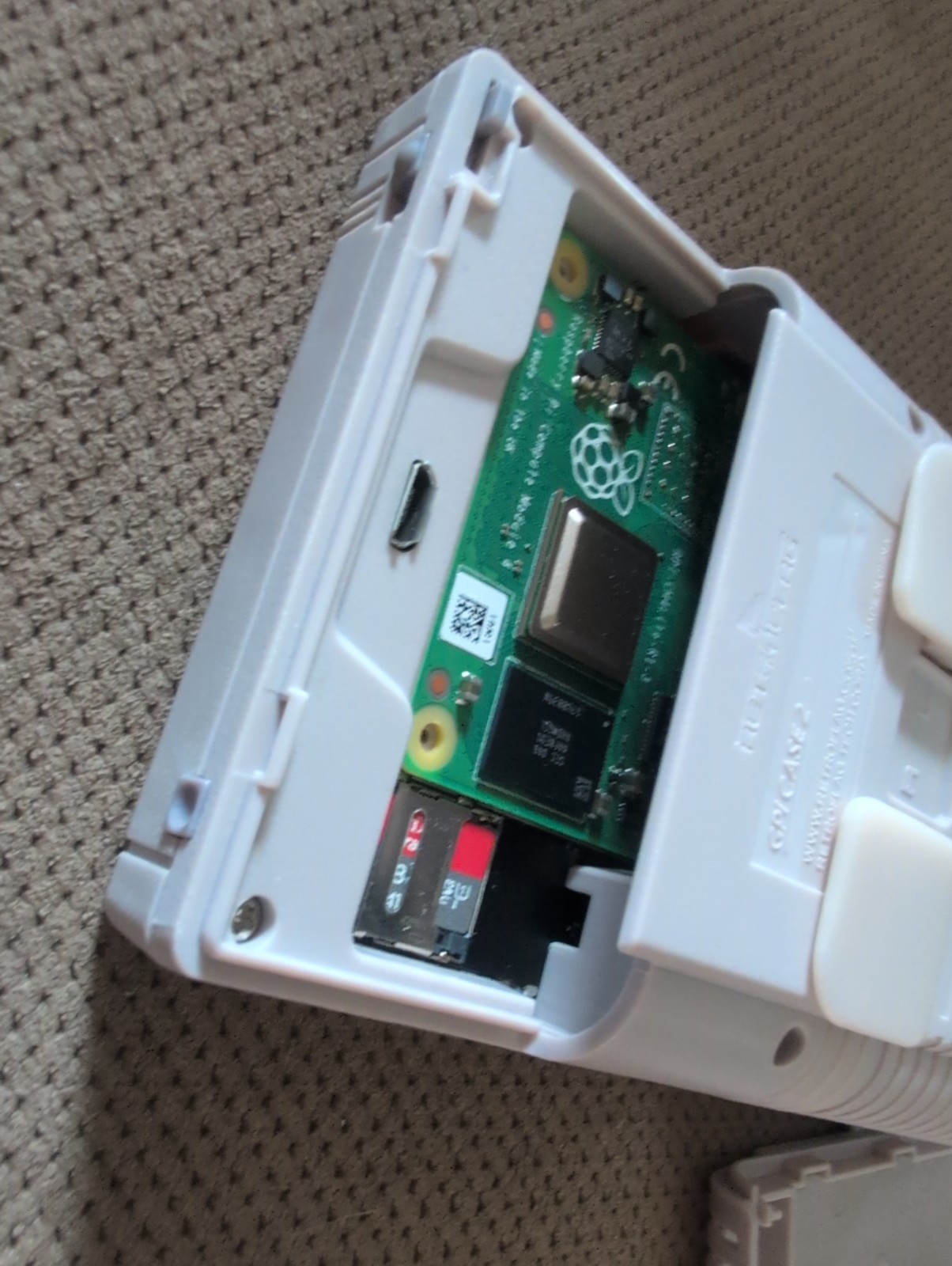 Retroflag GPi Case 2 Raspberry Pi CM4 Handheld Console, 3.0” LCD, 256gb Micro SD