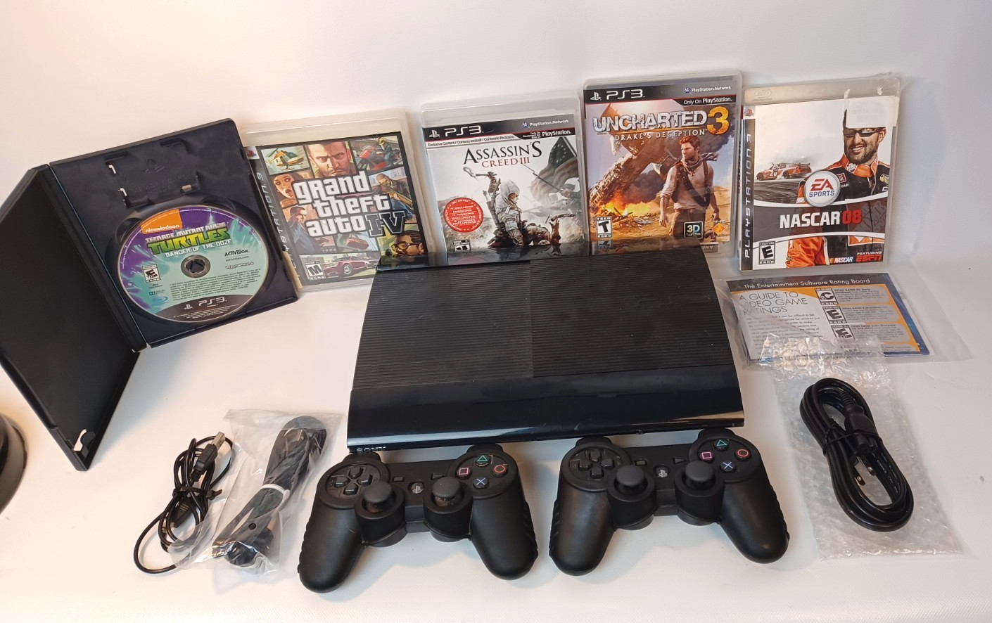 Sony Playstation 3 Super Slim Assassin’s Creed III Bundle 500GB Charcoal Tested