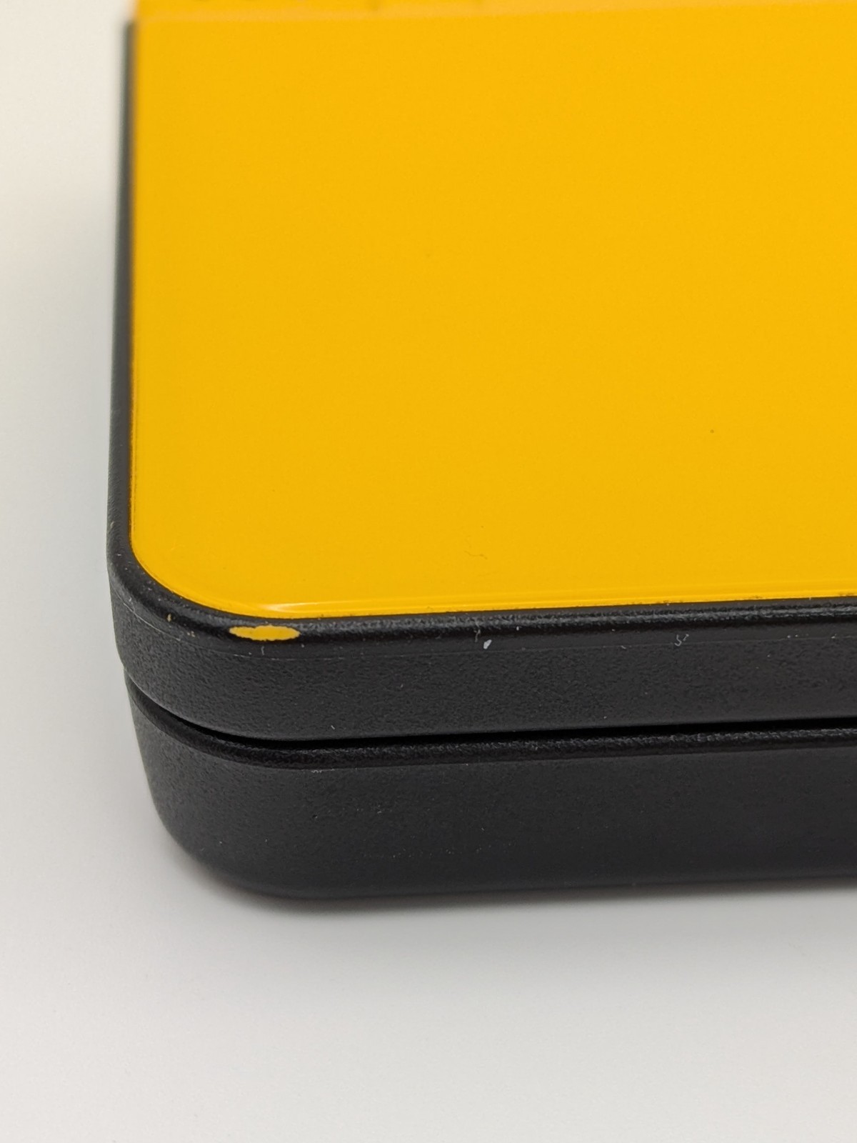 Nintendo DSi LL Yellow Handheld Console With AC Adapter – working minor damage
