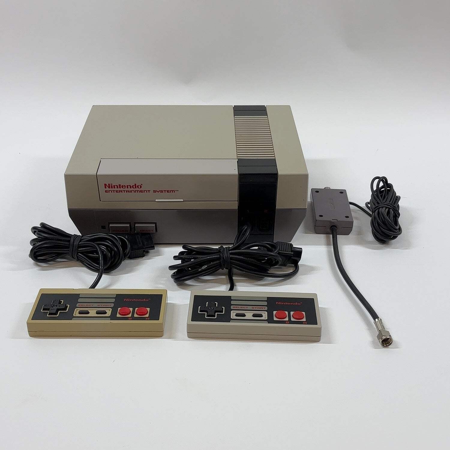 Nintendo Entertainment System NES Console Gaming System Only NES-001 Gray