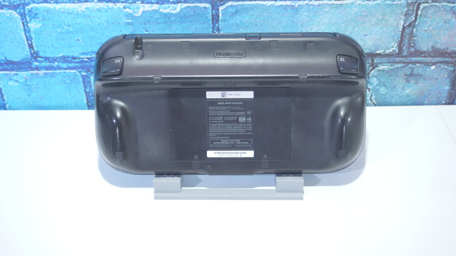 Nintendo Wii U Black Deluxe Console WUP-101(02) with Gamepad & Mario 3D World