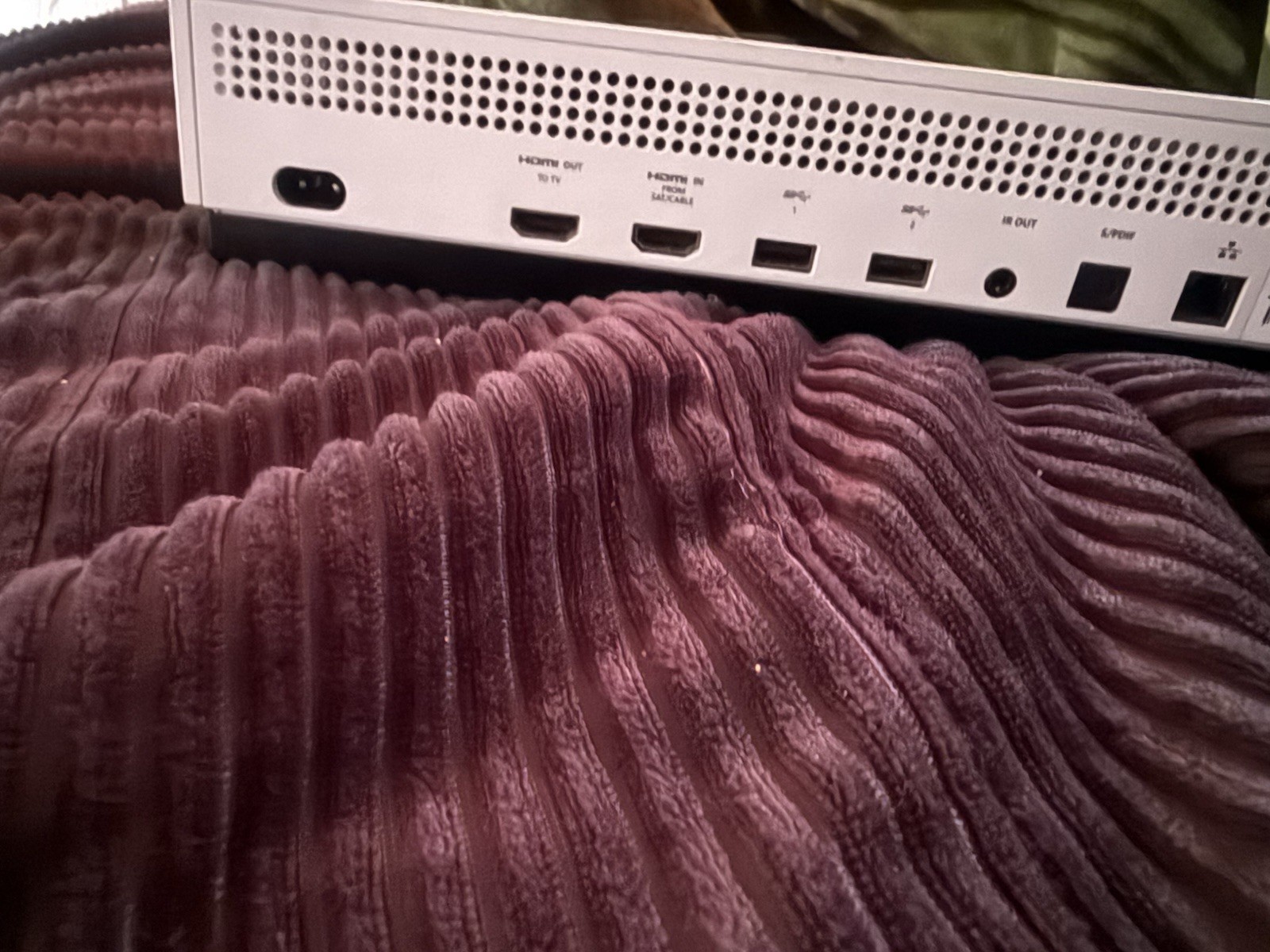 Microsoft Xbox One S White Home Console Wi-Fi HDMI USB-A Ethernet